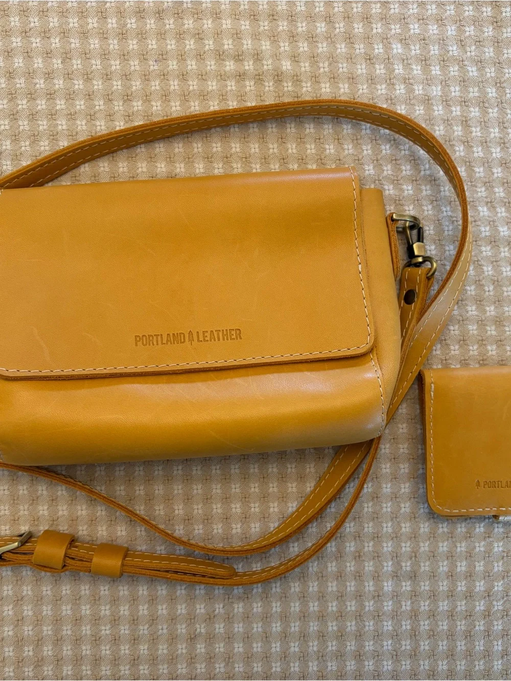 Portland Leather Crossbody bag + matching wallet Retired Mustard Leather Set